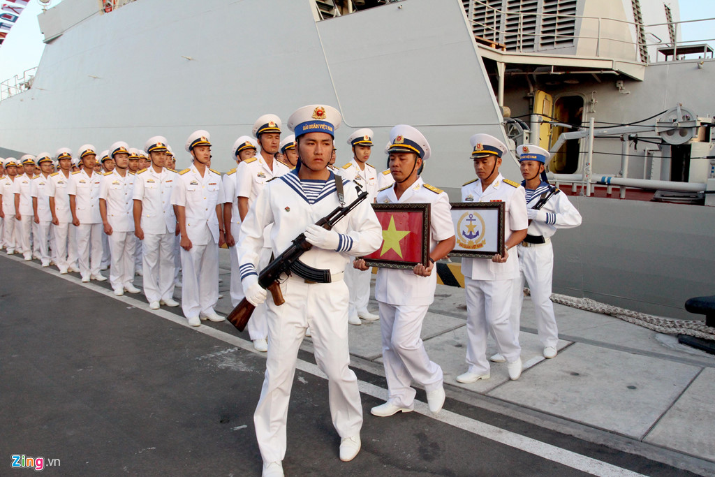 Thượng cờ 2 tàu hộ vệ tên lửa Gepard 3.9 Quang Trung, Trần Hưng Đạo